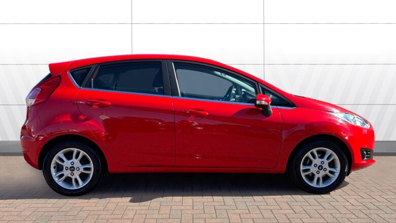 Ford Fiesta 1.25 82 Zetec 5dr Petrol Hatchback